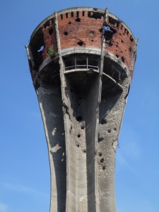 20-Vukovar (Chrowacja) - ruiny wieży ciśnień bronionej przez Chorwatów w 1991 r.
