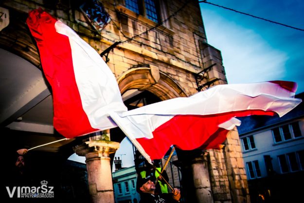 flaga pol