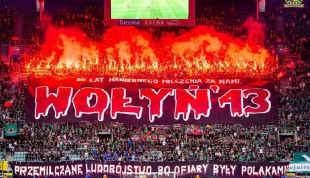 Przemilczane ludobójstwo bo ofiary były Polakami” oprawa meczowa kibiców Śląska Wrocław PCH24