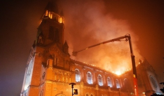 Pożar katedry w Sosnowcu Kaszak